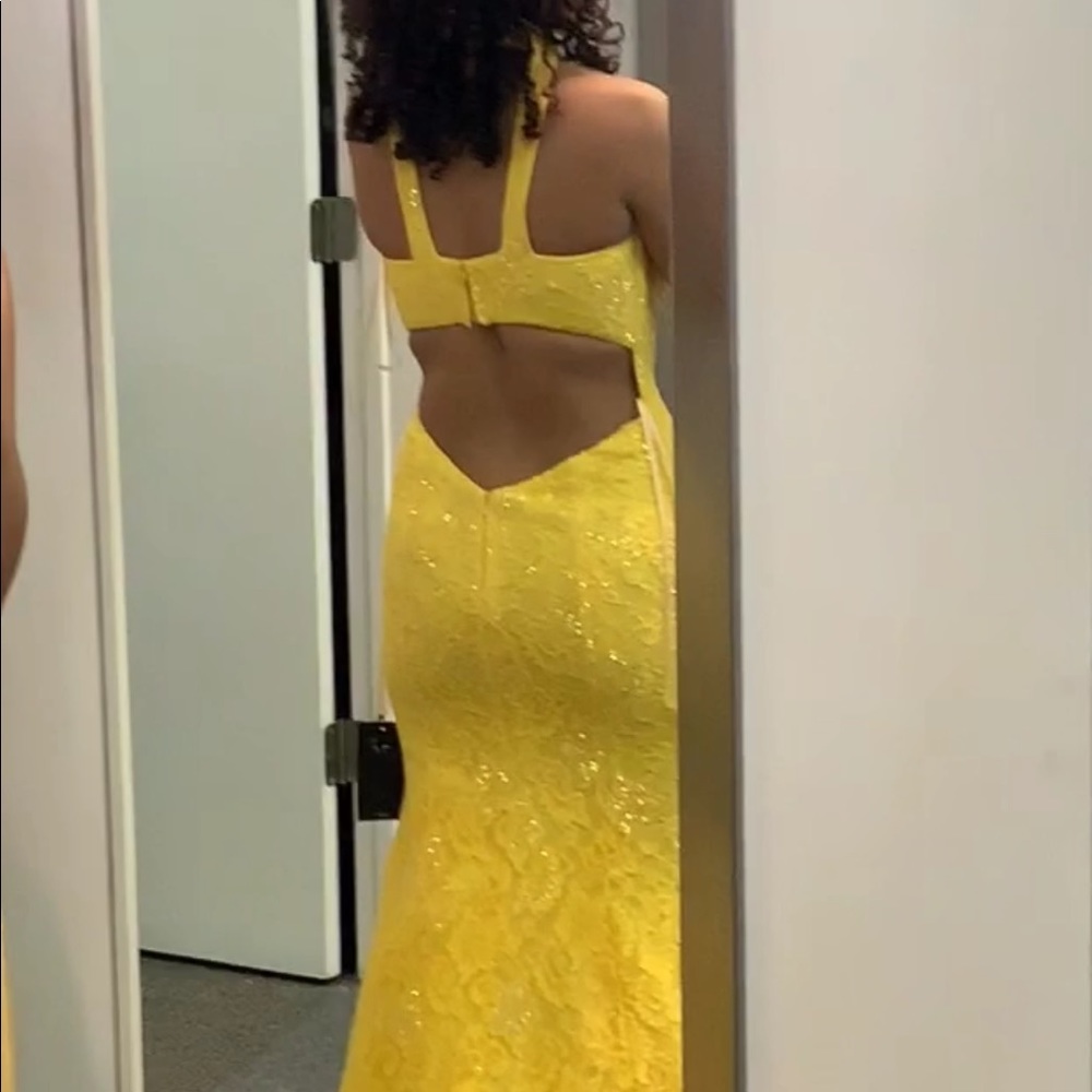 PROM DRESSSS - Picture 3 of 4